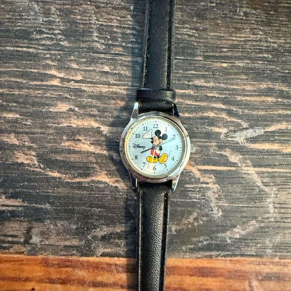 Disney Black Classic Watch Sleek Design - Picture 2 of 4